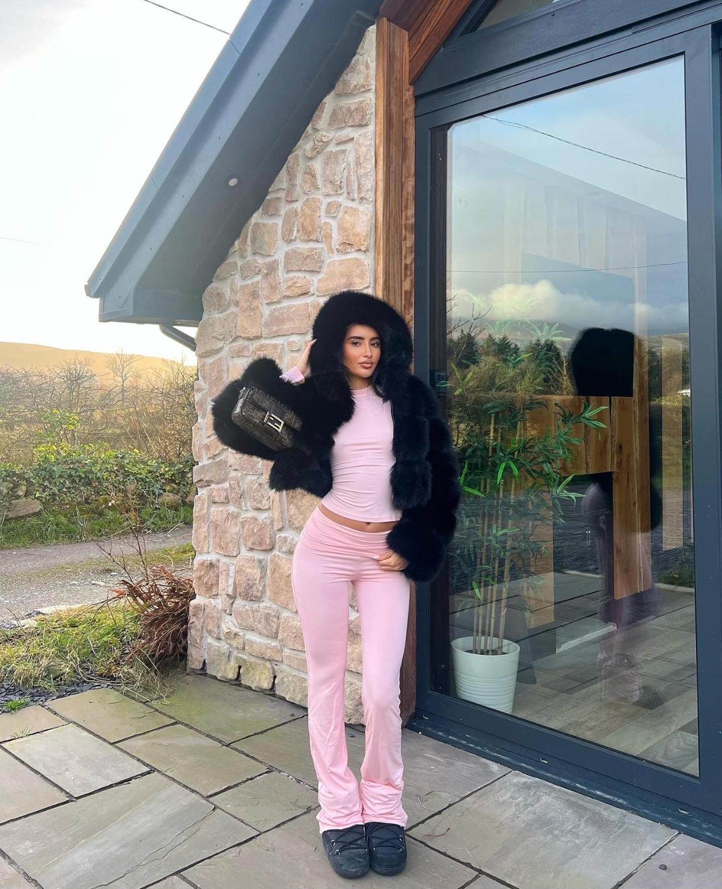 Plas Coch Luxury Barn Llanddeiniolen Exteriör bild